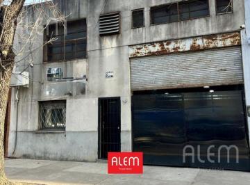 Depósito · 251m² · Galpón en Venta en Liniers
