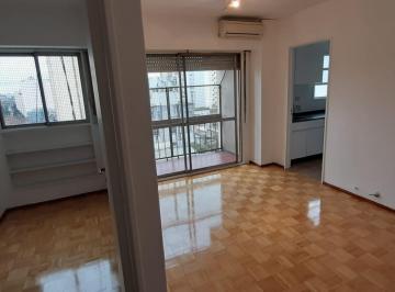 Departamento · 65m² · 3 Ambientes · Alquiler - Luminoso Depto. 3 Ambientes Sobre Peatonal Rivadavia