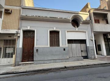 Casa de 14 ambientes, Córdoba · Centro Casa en Venta + Local Comercial