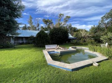 Casa · 208m² · 3 Dormitorios · Casa en López Camelo