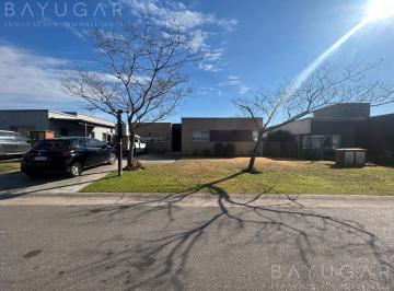 Casa · 134m² · 4 Ambientes · 2 Cocheras · Alquiler - Barrio Privado Santa Guadalupe - Pilar del Este