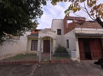 Casa de 8 ambientes, Salta · Hermosa Casa en Venta en Bº Tres Cerritos!