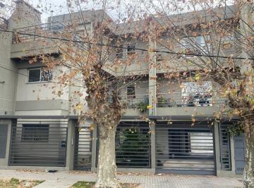 Departamento · 40m² · 3 Ambientes · 1 Cochera · Alquiler Departamento Bernal Centro 3 Ambientes