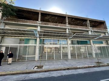 Edificio · 1000m² · 36 Ambientes · Edificio Comercial en Floresta Ex Clínica Médica.