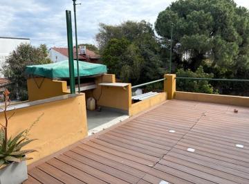 Casa · 145m² · 5 Ambientes · Ideal Inversores 3 Casas de 2 y 3 Amb en Exc Est