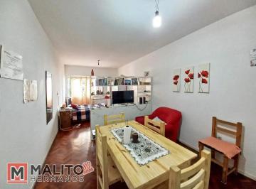 Departamento · 30m² · 3 Ambientes · Venta Monoambiente en 1 Piso por Escalera en Floresta