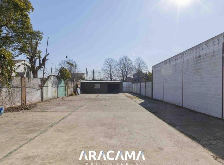 Local comercial · 430m² · 7 Ambientes · 8 Cocheras