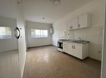 PH de 4 ambientes, Villa Luro · Alquiler PH Tipo Casa, 4 Ambientes Reciclado a Nuevo en Villa Luro, Caba