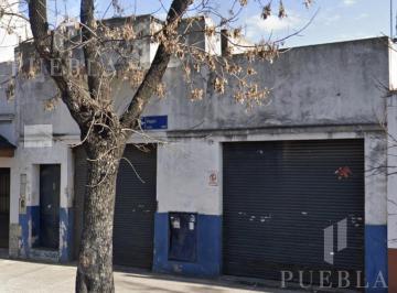 Bodega-Galpón · 240m² · Galpón en Alquiler en Parque Patricios