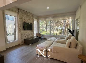 Casa · 350m² · 4 Ambientes · 2 Cocheras · Casa en Venta en Costa Esmeralda