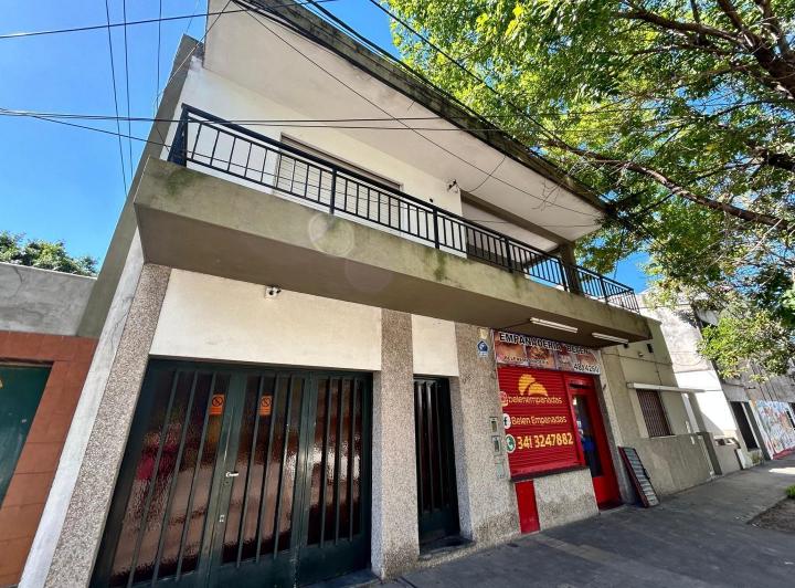 Casa · 130m² · 3 Ambientes · 2 Cocheras