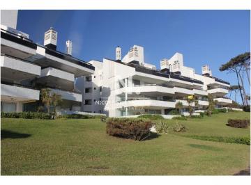 Foto1 · Departamento con Agradable Vista con 3 Dorm. en Venta