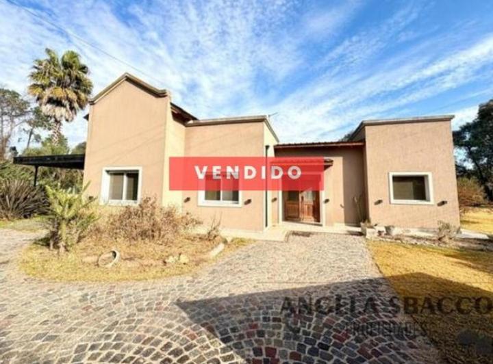 Casa · 150m² · 5 Ambientes · 1 Cochera