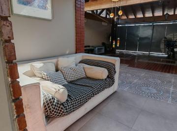 Casa de 7 ambientes, Ciudad de Mendoza · Alquiler Casa en Quinta Sección