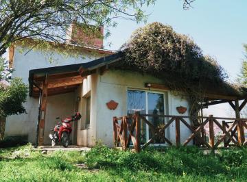 Casa de 8 ambientes, El Bolsón · Casa en Venta Barrio Arrayanes