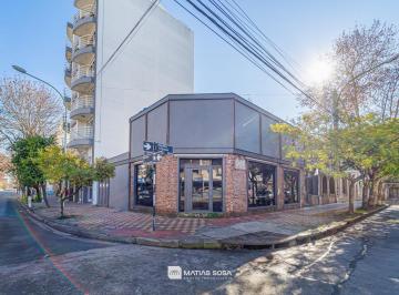Local comercial · 245m² · 2 Cocheras · Venta - Local Comercial - Importante Esquina