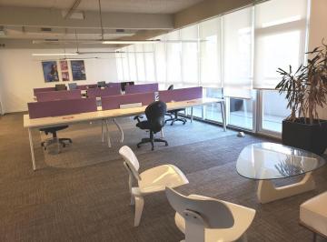 Oficina comercial · 550m² · 5 Ambientes · 4 Cocheras · Excelente Oficina en Torre 550 m², Instalada P/entrar, Piso Técnico, Cocheras, Seguridad 24hs
