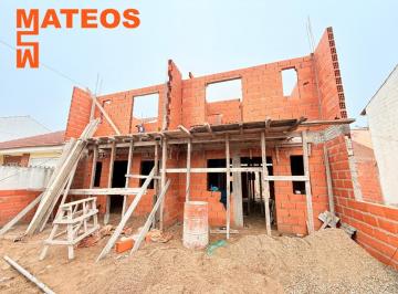 Casa de 3 ambientes, Mar del Tuyú · Venta Conjunto de Duplex a Estrenar a 400 m del Mar 59 E/ 4 y 5