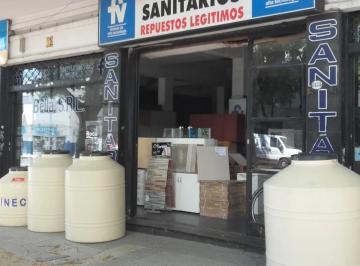 Local comercial · 595m² · Local Doble Frente en Parque Chas Sobre Av de Los Incas