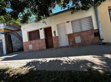 Departamento · 39m² · 2 Ambientes · Departamento en Santo Tome. Sarmiento Zona Urbana.