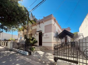Casa · 296m² · 12 Ambientes · 2 Cocheras · Casa Histórica Microcentro de Reconquista (Sta Fe)