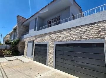 Casa · 537m² · 7 Ambientes · 2 Cocheras · Venta Casa 4 Dormitorio B° Maipu 1 Secc.