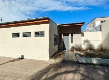 Casa · 100m² · 5 Ambientes · Casa en Venta San Martin Escritura Zona Tranquila!