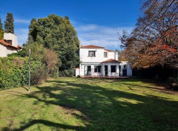 Casa · 197m² · 4 Ambientes · 1 Cochera · Casa en Venta en Hurlingham, Barrio Inglés