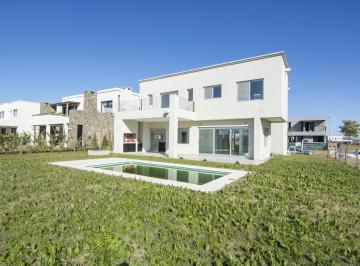 Casa · 182m² · 5 Ambientes · Casa en Riberas, Puertos del Lago con 4 Dorm. a Estrenar