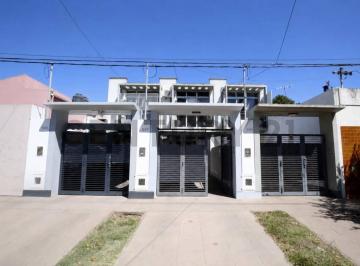 Casa · 70m² · 3 Ambientes · 1 Cochera · Duplex en Venta 3 Ambientes San Carlos 138 42 y 43