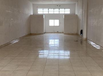Local comercial · 134m² · Importante Local en Funes Sobre Rn9