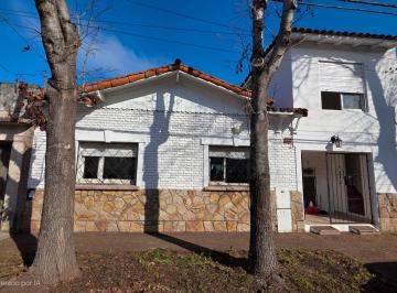 Casa de 4 ambientes, Mar del Plata · En Venta. Casa de 3 Ambientes Mas Departamento de 2 Ambientes Zona San Carlos