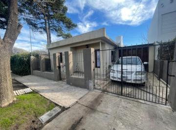 Casa · 90m² · 3 Ambientes · 2 Cocheras · Casa 3 Ambientes con Garage y Patio