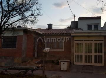 Casa de 6 ambientes, Godoy Cruz · Casa a La Venta en Godoy Cruz