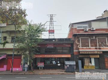 Local comercial · 150m² · Local en Alquiler. Lote Propio. 200 m. Apto Todo Rubro. Juan B. Justo y Donato Alvarez. Paternal