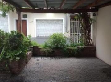 Casa · 111m² · 3 Ambientes · 1 Cochera · Casa en Venta con Garage Ideal Inversor