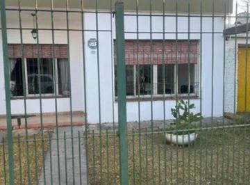 Casa · 300m² · 6 Ambientes · 2 Cocheras · Venta Dos Casas Ideal Dos Familias/constructor - Ituzaingo