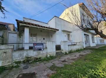 Casa · 160m² · 3 Ambientes · Casa en Venta a Reciclar o Demoler en San Jose