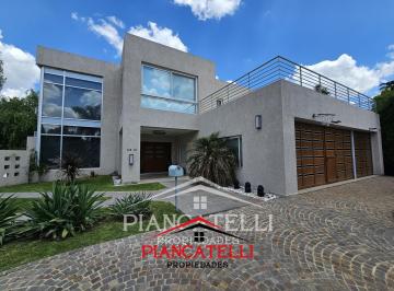 Casa · 1700m² · 9 Ambientes · Venta de Casa con 6 Ambientes en San Diego Moreno