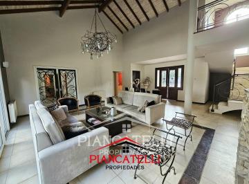 Casa · 1500m² · 6 Ambientes · Venta de Casa con 6 Ambientes en Country San Diego Moreno