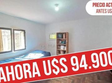 Casa · 198m² · 3 Ambientes · Venta Casa Lote Propio 8,66 m X 24,71 m, con Local, Patio, Bal