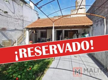 Casa · 150m² · 4 Ambientes · 2 Cocheras · Venta Casa en Bloque - 2 PH - 3 Ambientes con Patio y Terraz