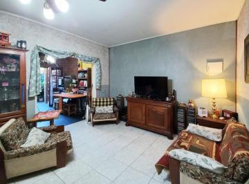 Departamento · 72m² · 3 Ambientes · Venta Departamento 3 Ambientes con Patio en Villa Lugano