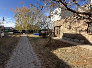 Casa · 166m² · 4 Ambientes · Casa en Venta Cipolletti - Las Viñas