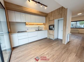 Casa · 155m² · 3 Dormitorios · 1 Cochera · Chalet 4 Ambientes. Chauvin.