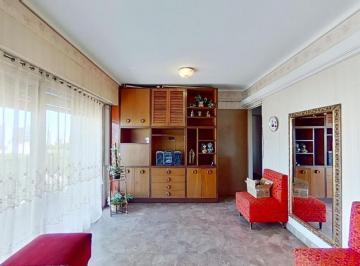 Departamento · 85m² · 4 Ambientes · Departamento de 2 Dormitorio con Balcón - Zona Facultades