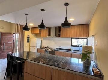 Casa · 92m² · 3 Ambientes · 1 Cochera · Casa 2 Dorm. - Tierra de Sueños 3 - Roldan | Venta