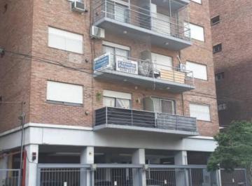 Departamento · 44m² · 2 Ambientes · Amplio Dpto 2 Amb. en Alquiler