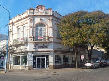 Casa · 120m² · 4 Dormitorios · Casa en Barrio Microcentro
