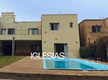 Casa · 200m² · 6 Ambientes · 4 Cocheras · Casa en Alquiler Temporario en Loma Verde, Escobar